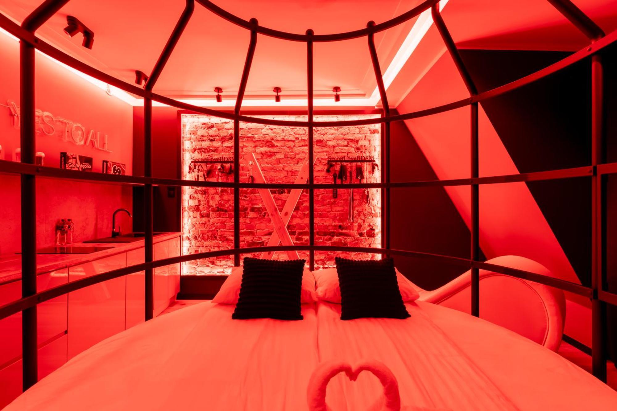 Secret Love Bdsm Poznań Zewnętrze zdjęcie